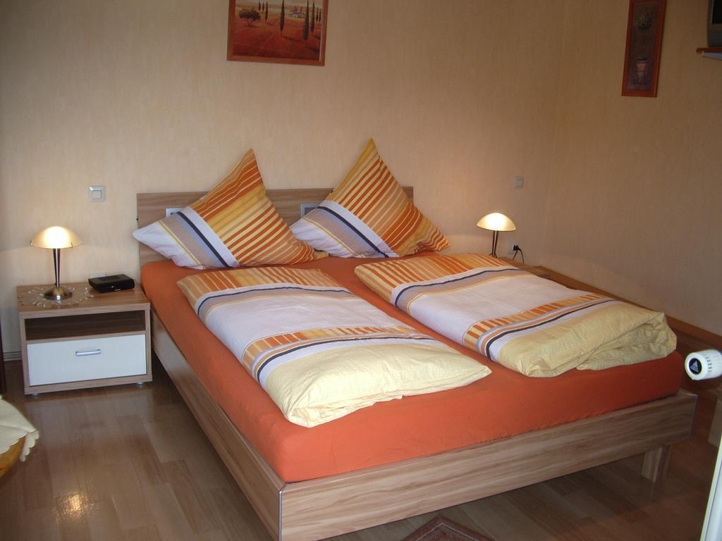 Gaestehaus Resi Hotell Zeltingen-Rachtig Rom bilde